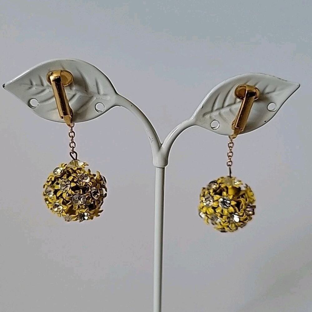 Vintage 60s Yellow Enameled Filigree Globe Drop Clip On‎ Earrings Billie Eilish - Picture 5 of 9